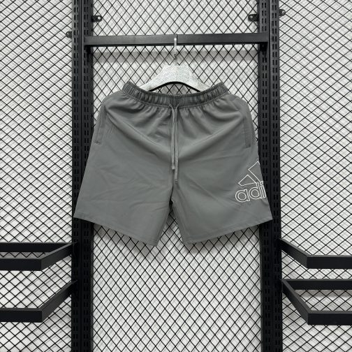 SHORT ADIDAS CINZA COM BOLSO