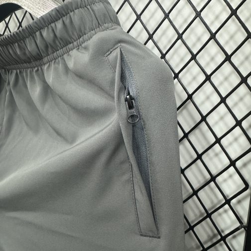 SHORT ADIDAS CINZA COM BOLSO - Image 2